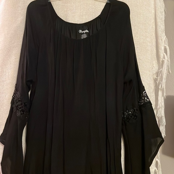 Wrangler Dresses & Skirts - XXL #Wrangler #dress. Black. Flowing sleeves. Lined